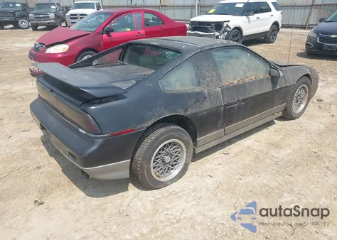 1987 Pontiac Fiero Gt z USA, uszkodzony, nr VIN 1G2PG1198HP209135